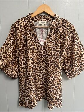NWT Blouse Top Shirt Large Animal Print Scallop Details